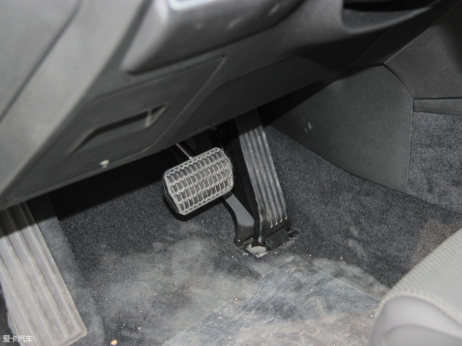 2017 1.8T Ԅ(dng)F