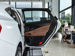 20171.8T Ԅ(dng)Ş 4G g