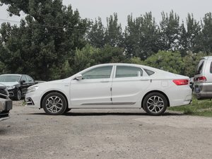 2017款1.8T 自动舒适型 正侧（左）