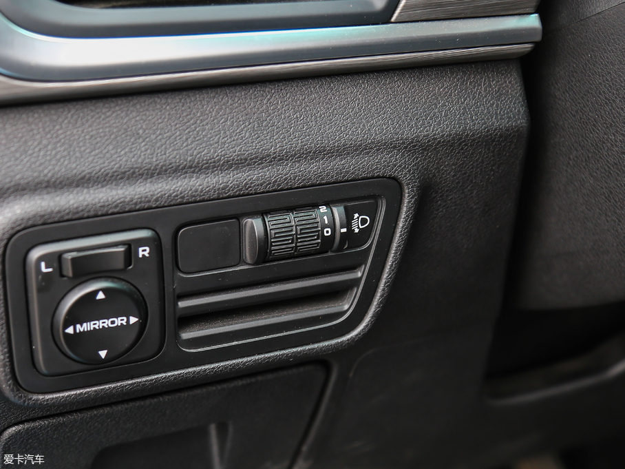 2017���h��X3 1.5L �Ԅ����F��