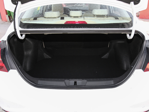 2018款1.5L 手动豪华型 行李厢空间