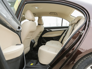 2018款1.5L CVT豪华型 后排空间