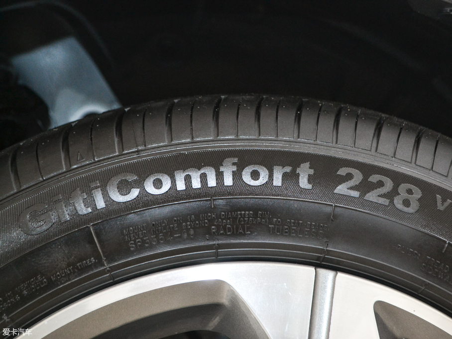 2018ۺGL 1.8L քӾӢ