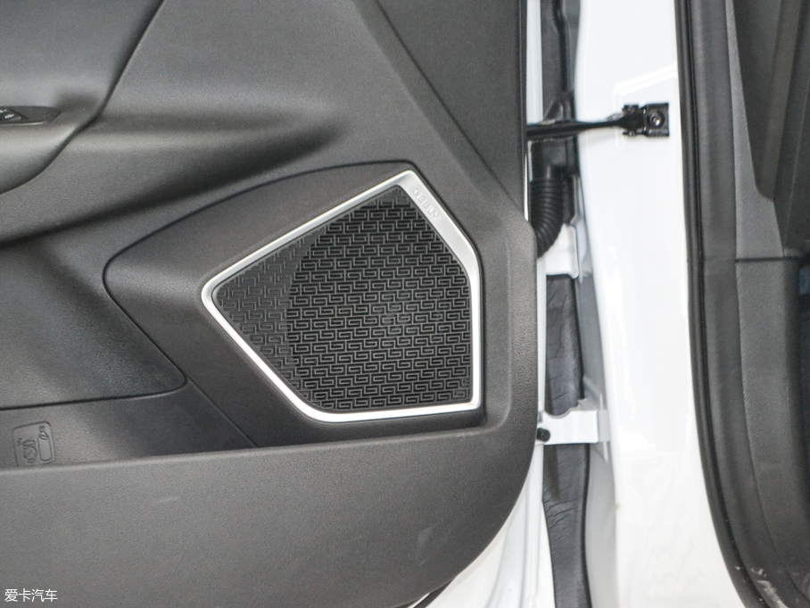 2018ۺGL 1.8L քӾӢ