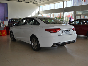 2018款1.8L 自动精英智联型 左后45度