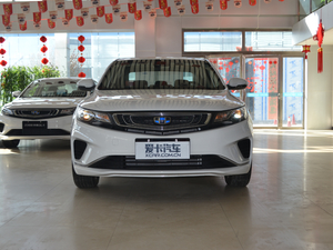 2018款1.8L 自动精英智联型 正前