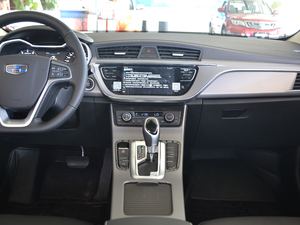 2018款1.8L 自动精英智联型 中控台