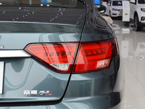 2018款1.8L 自动精英智联型 尾灯