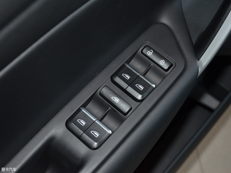 2018Խ 1.8TD ԄӃǻ4G