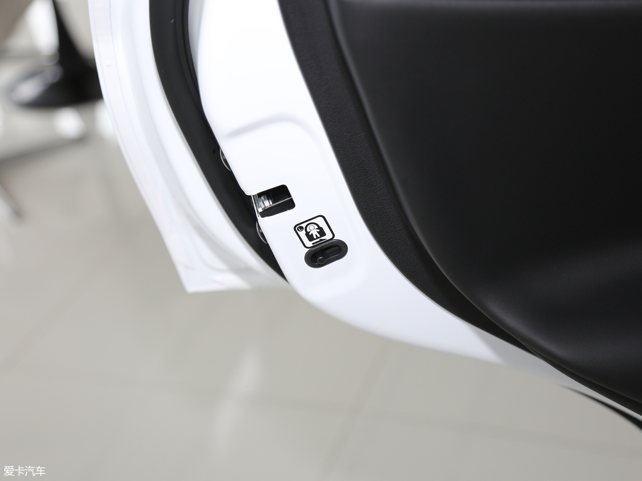 2018Խ Ŀ1.8TD ԄӃ4G