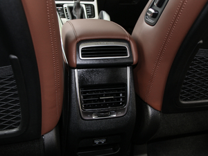 20181.8TD ԄӃ4G g