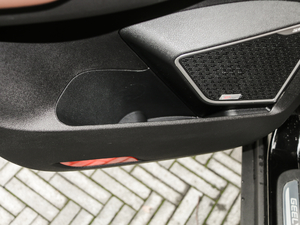 20181.8TD ԄӃ4G g