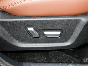 20181.8TD ԄӃ4G g