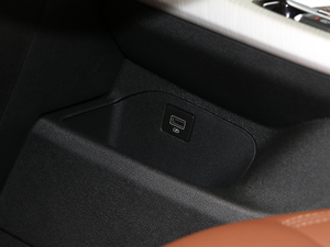 20181.8TD ԄӃ4G g