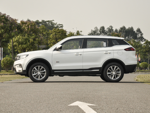 2018款1.8TD 手动两驱智雅型 正侧（左）