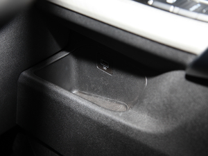 20181.8TD ԄӃ4G g