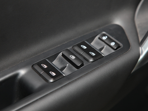 20181.8TD ԄӃ4G {܇ƅ^	