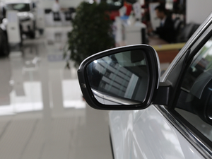 2018Ŀ1.8TD ԄӃ4G ^