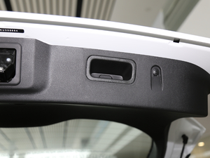 2018Ŀ1.8TD ԄӃ4G g