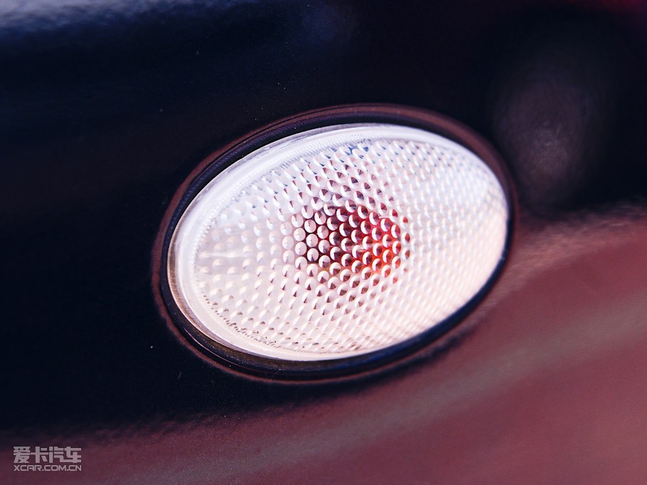 2010 e+ ES(jng)(j)