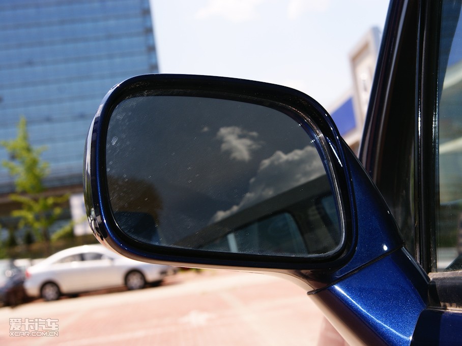 2010 e+ ES(jng)(j)