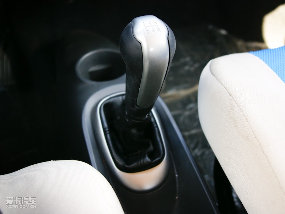 2010 e+ ES(jng)(j)