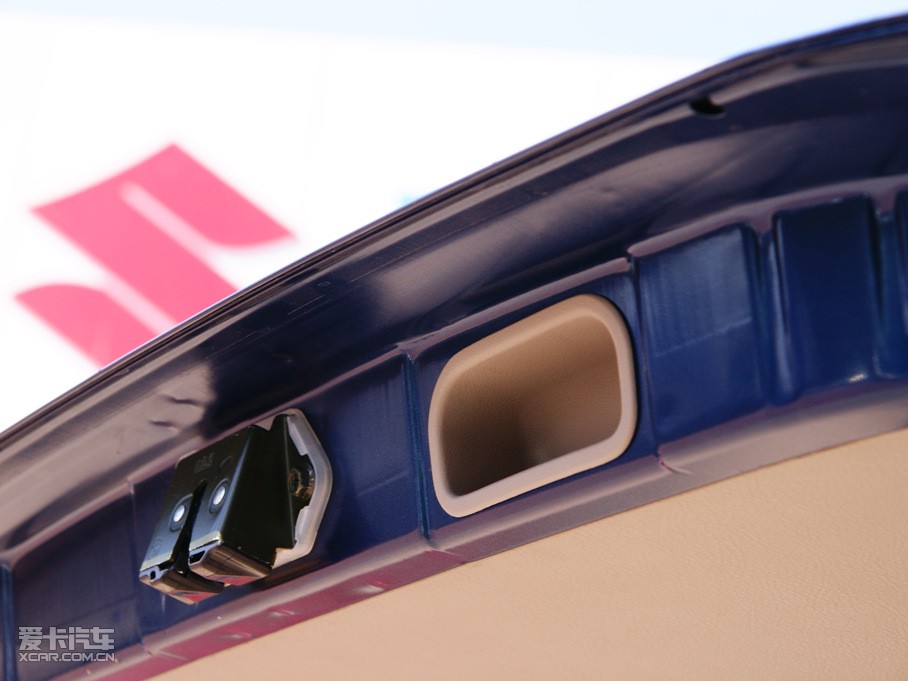 2010 e+ ES(jng)(j)