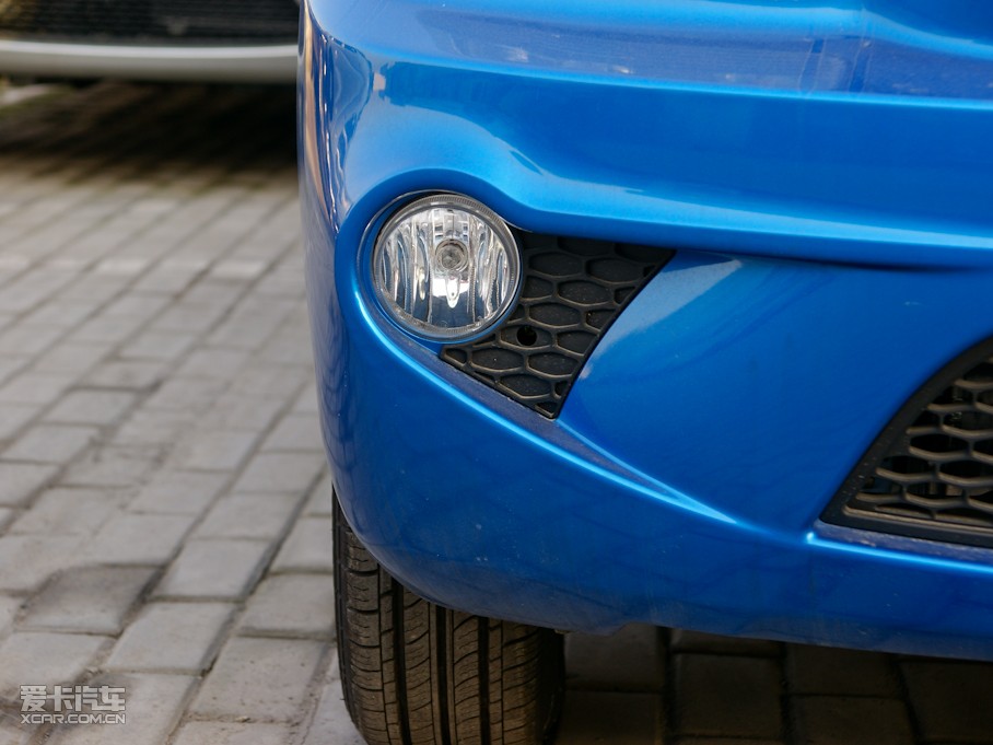 2010 e+ ES(jng)(j)