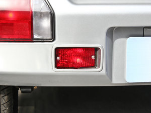 2010款1.0L 经济版 细节外观