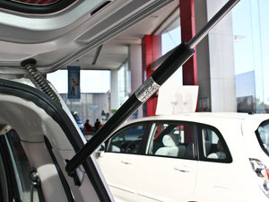 2010款1.0L 经济版 空间座椅
