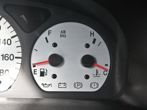 2010款1.0L 经济版 中控区
