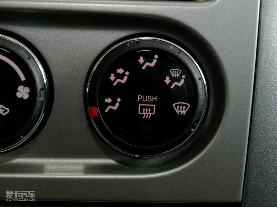 2011�������{�Ɏ� 1.4L �քӺ��AI��