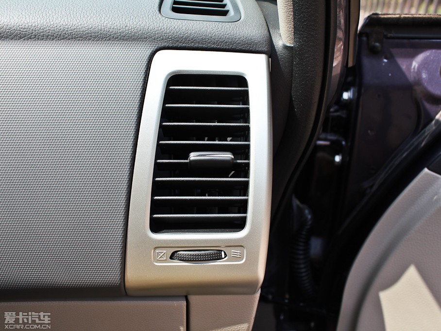 2011�������{�Ɏ� 1.4L �քӺ��AI��