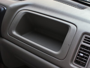 2012款全能版 1.4L VVT标准版 空间座椅