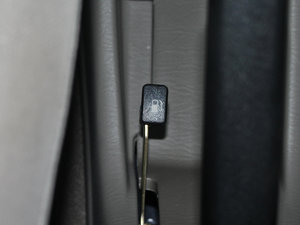 2012款全能版 1.4L VVT标准版 空间座椅