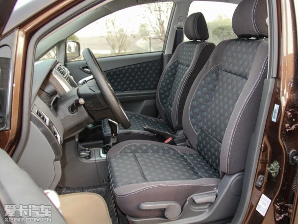 昌河鈴木2014款利亞納A6三廂