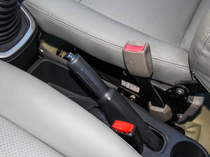 2014款X5 1.4L  巡航版 京V 驻车制动器
