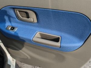 2014款全能版 1.4L 标准型1 空间座椅