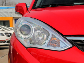 昌河鈴木2015款利亞納A6兩廂