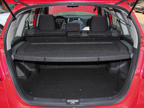 昌河鈴木2015款利亞納A6兩廂