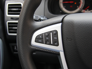 昌河鈴木2015款利亞納A6兩廂