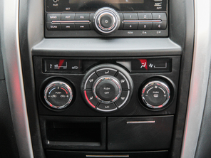 昌河鈴木2015款利亞納A6兩廂