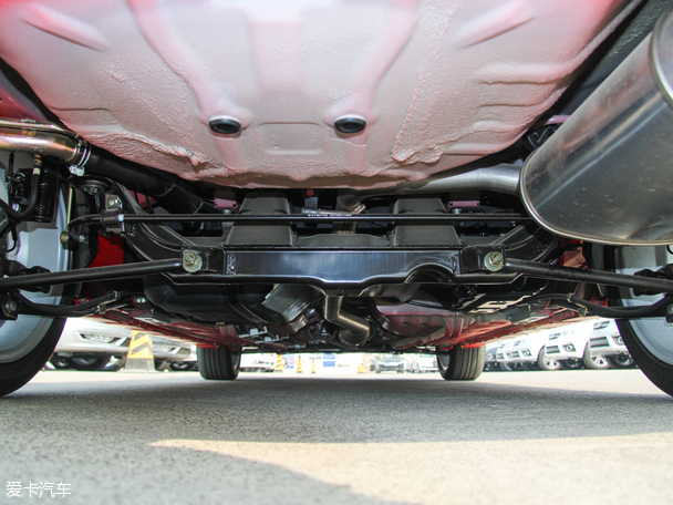 昌河鈴木2015款利亞納A6兩廂