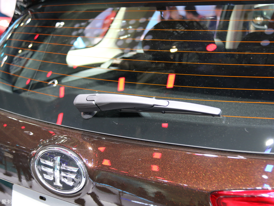 2018ɭ R9 1.2T ք(dng)m