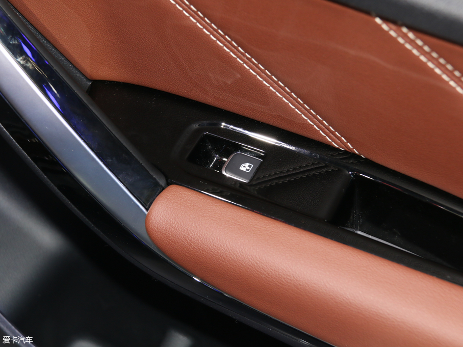 2018ɭ R9 1.2T ք(dng)m