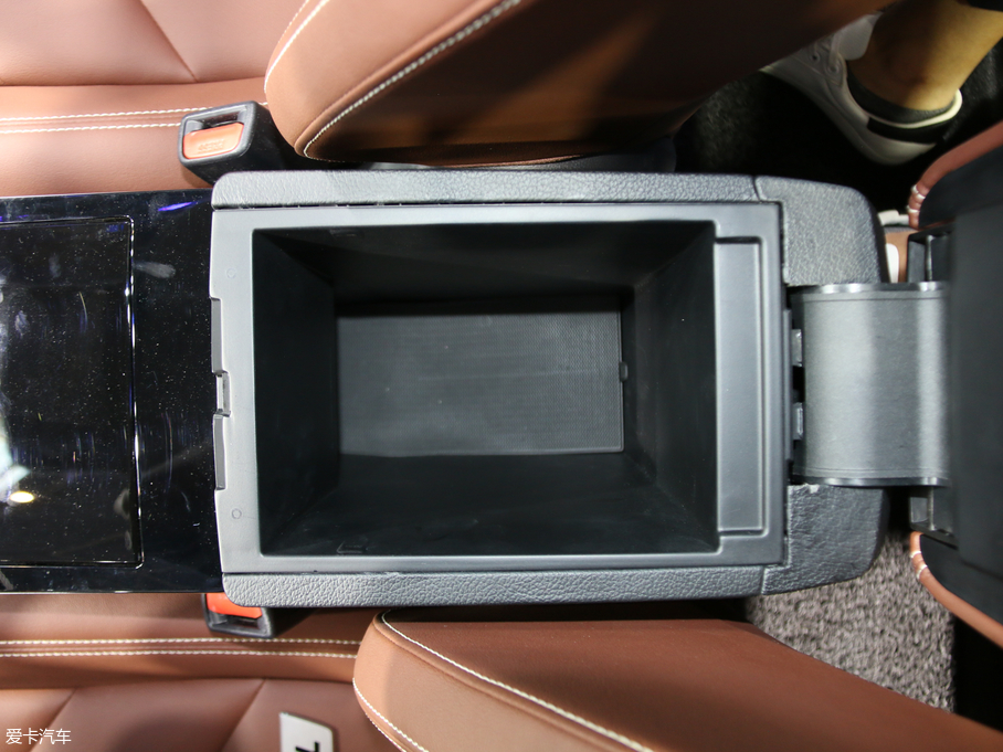 2018ɭ R9 1.2T ք(dng)m