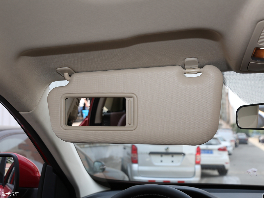 2018��ɭ�� R9 1.2T �Ԅ�(d��ng)���F�ǐ���