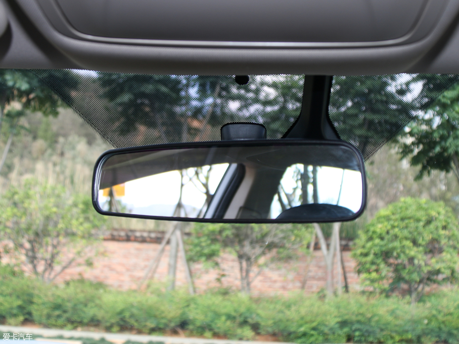 2018ɭ R9 1.2T Ԅ(dng)Ş