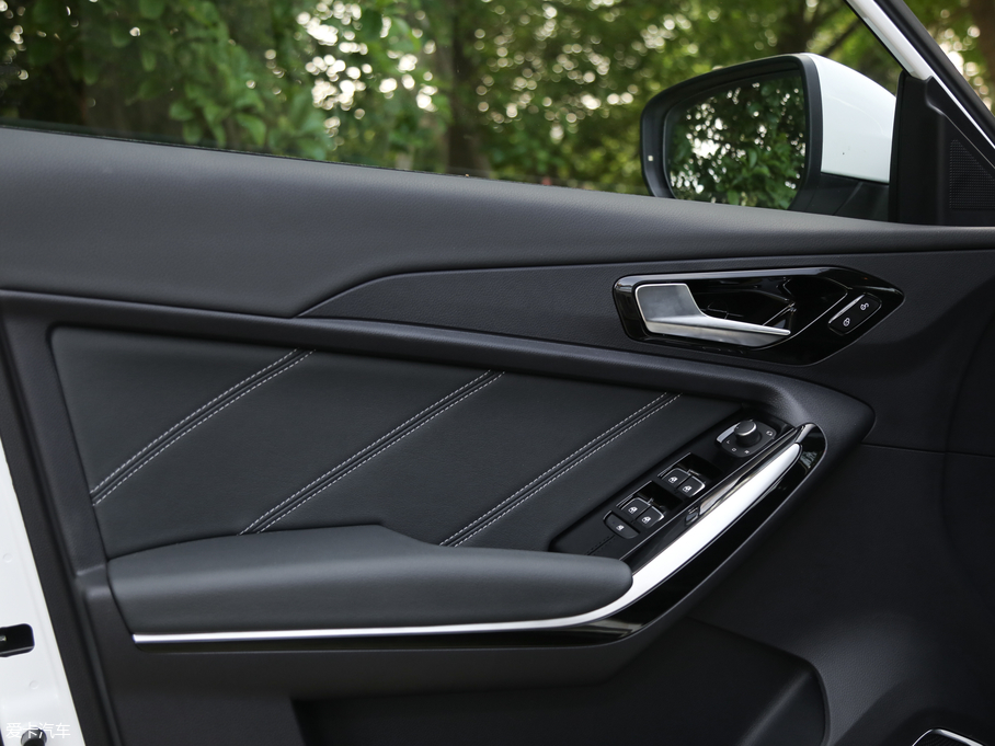 2018ɭ R9 1.2T Ԅ(dng)Fǐ