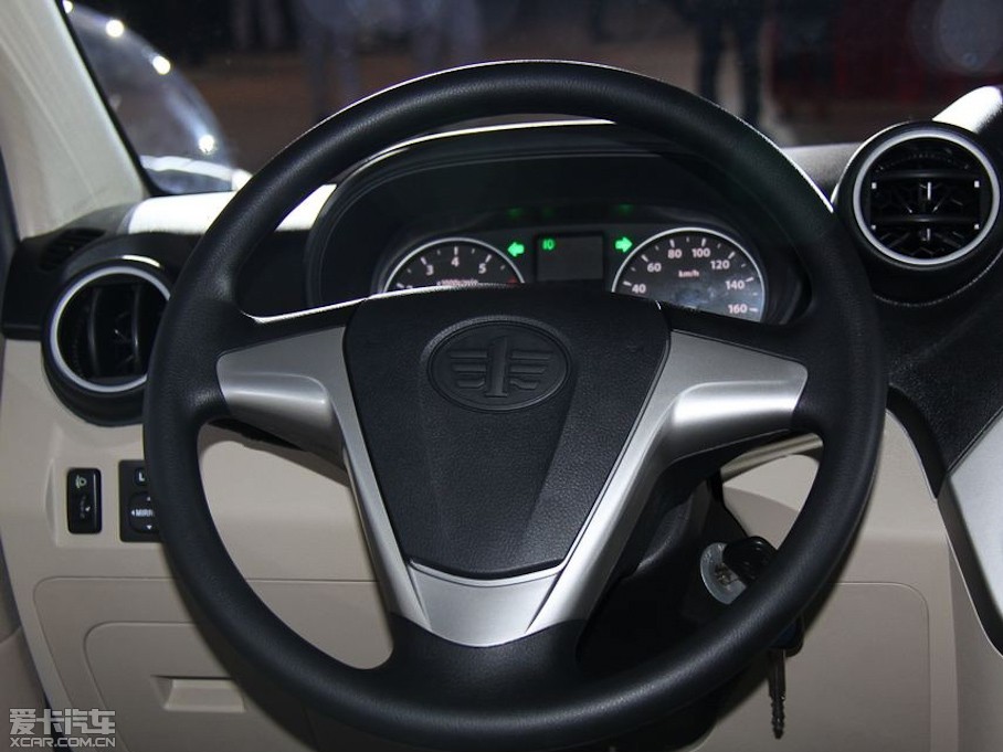 2013��ь�V80 1.3L �քӘ˜ʰ�